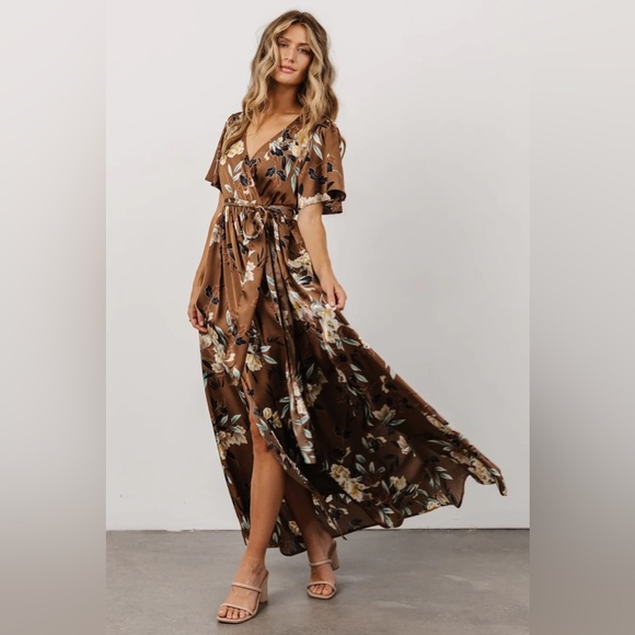 Baltic Born Dresses & Skirts - BALTIC BORN | Sicily Satin Maxi Dress size medium